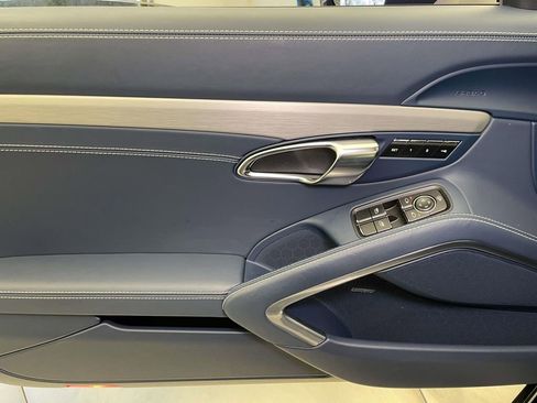 Used 2015 Porsche 911 Turbo S image 32