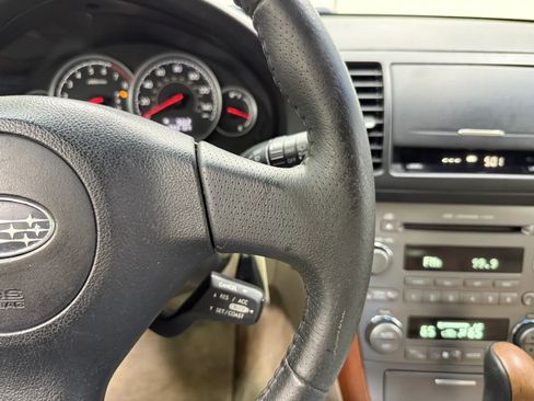 Used 2006 Subaru Outback 2.5i Limited w/ Popular Equipment Group 1D AWD/4WD image 31