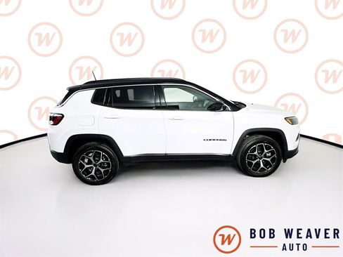 New 2026 Jeep Compass Limited image 8