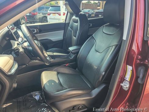 Certified 2022 Jeep Compass Limited AWD/4WD image 11