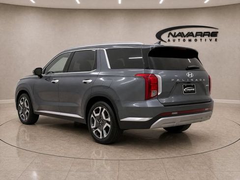 Used 2024 Hyundai Palisade Limited FWD image 6