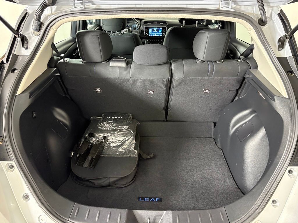 Used 2025 Nissan Leaf S FWD image 36