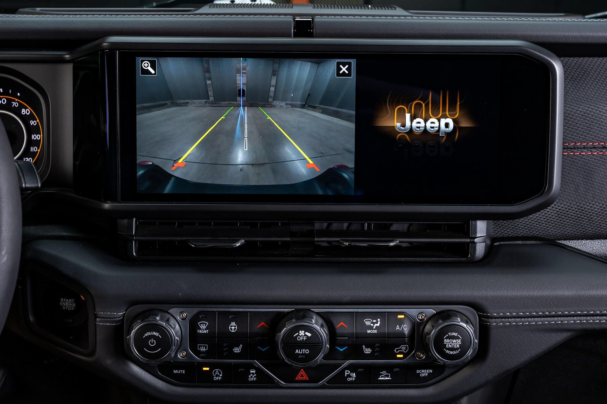 Used 2025 Jeep Gladiator Rubicon w/ Safety Group AWD/4WD image 20