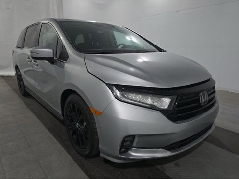 Used 2025 Honda Odyssey EX-L image 2