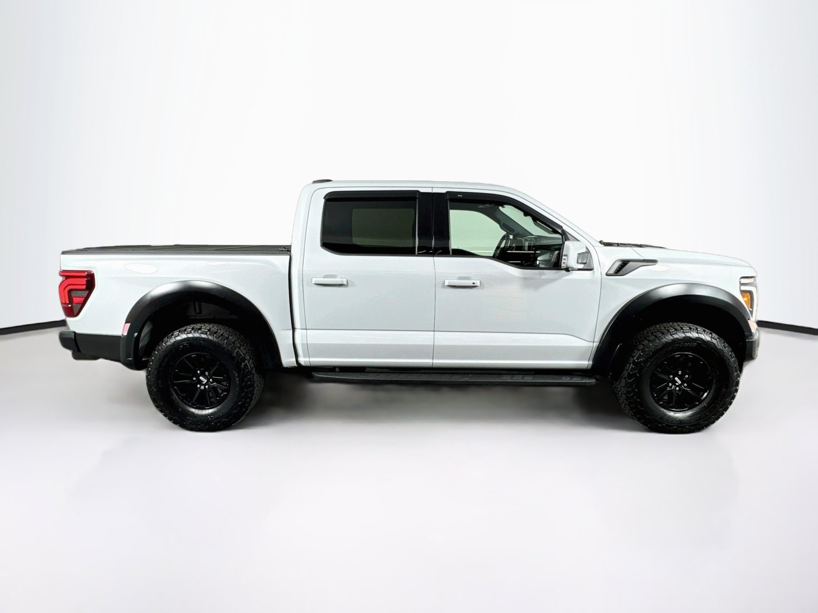 Used 2025 Ford F150 Raptor AWD/4WD image 8