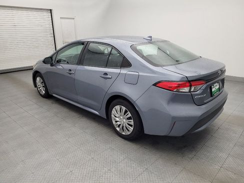 Used 2021 Toyota Corolla LE FWD image 3
