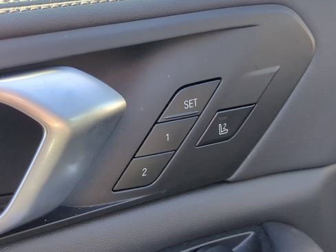 Used 2026 BMW X5 M60i image 21