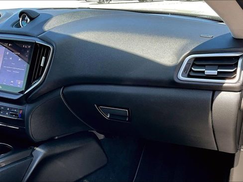 Used 2022 Maserati Ghibli GT image 22