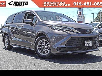 Used 2021 Toyota Sienna LE