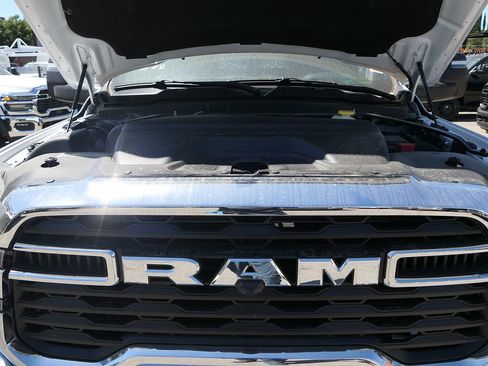 New 2026 RAM 5500 Tradesman w/ Chrome Appearance Group AWD/4WD image 29