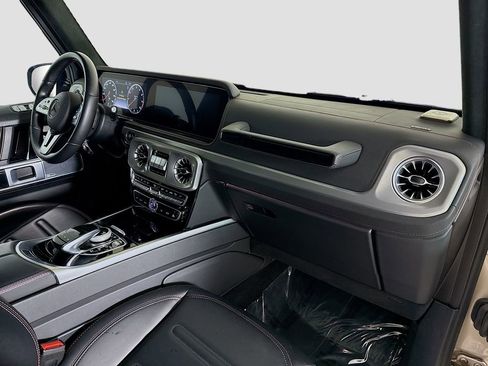 Used 2021 Mercedes-Benz G 550 w/ Exclusive Interior Package image 31