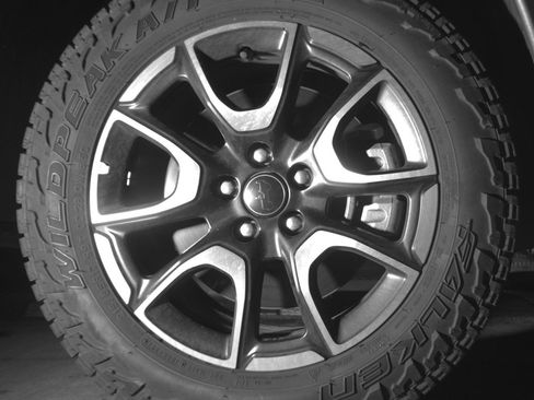 Used 2025 Jeep Compass Trailhawk image 13