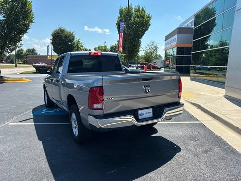 Used 2024 RAM 1500 Classic SLT AWD/4WD image 8