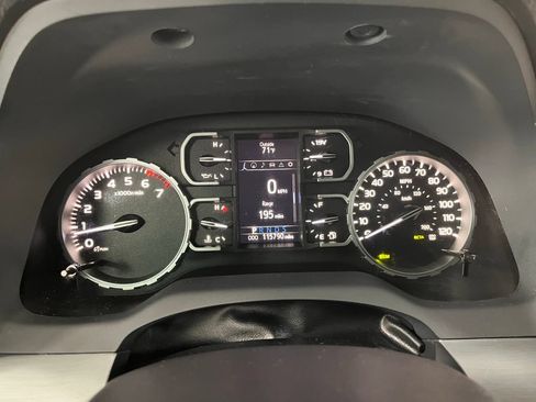 Used 2018 Toyota Tundra Platinum AWD/4WD image 21