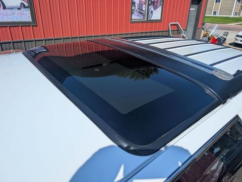 Used 1996 Buick Roadmaster Estate image 11