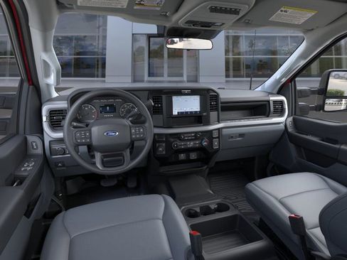 New 2025 Ford F550 4x4 Supercab Super Duty image 9
