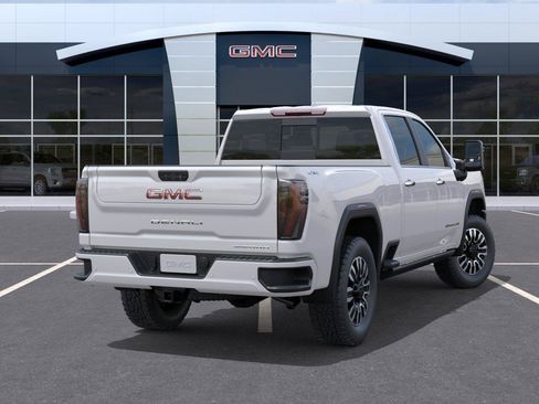 Used 2024 GMC Sierra 2500 Denali Ultimate w/ Max Trailering Package AWD/4WD image 4