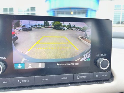Used 2024 Honda HR-V LX image 8