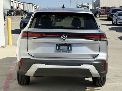 New 2025 Volkswagen Tiguan S image 5