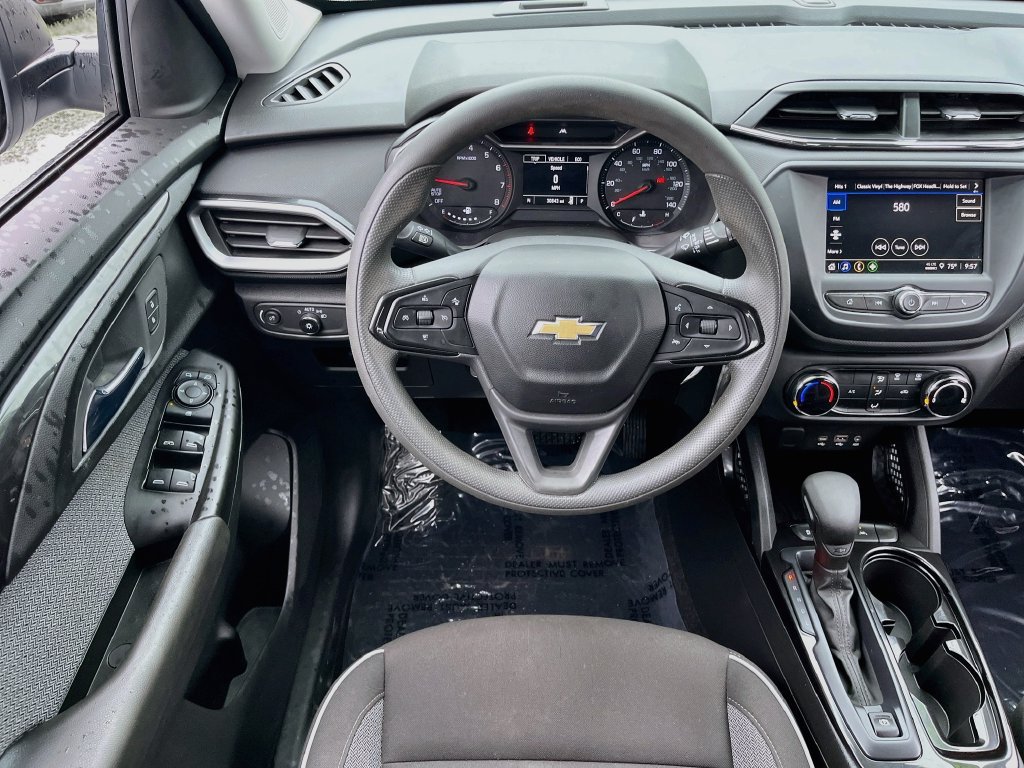 Used 2023 Chevrolet TrailBlazer LS FWD image 20
