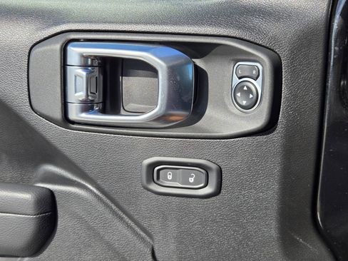 New 2026 Jeep Gladiator Sport image 23