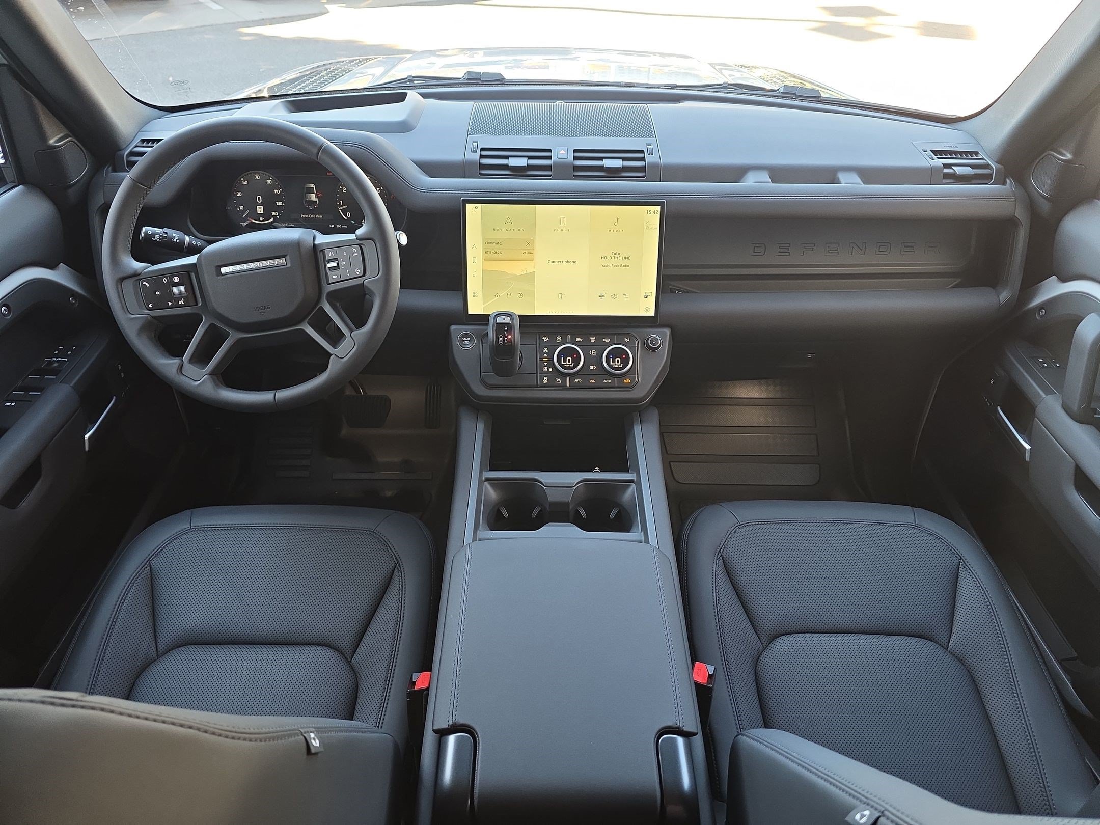 Used 2026 Land Rover Defender 110 S AWD/4WD image 27