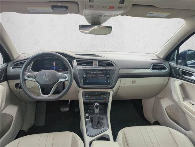 Used 2023 Volkswagen Tiguan SE FWD image 29