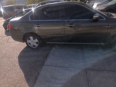 Used 2009 Kia Optima LX FWD image 4