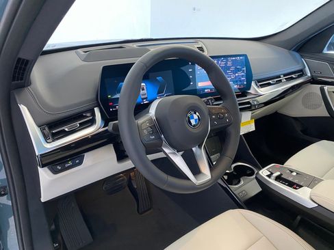 New 2026 BMW X1 xDrive28i w/ Technology Package image 4