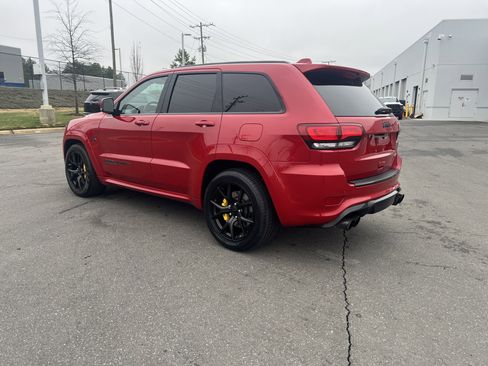 Used 2021 Jeep Grand Cherokee Trackhawk w/ Trailer Tow Group IV image 8