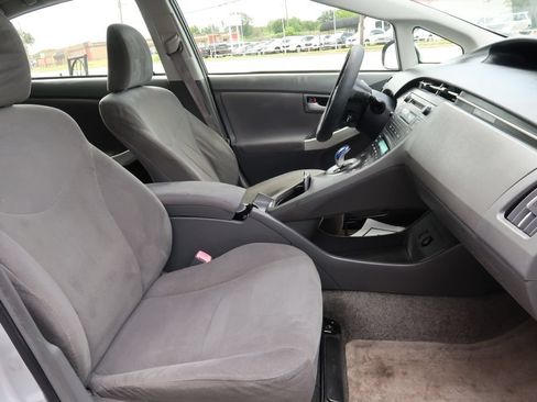 Used 2011 Toyota Prius Two FWD image 9