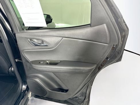 Used 2025 Chevrolet Blazer LT FWD image 27