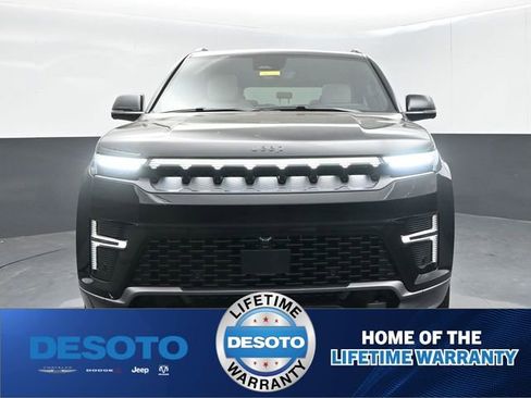 New 2026 Jeep Grand Wagoneer L Limited AWD/4WD image 3