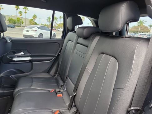 Certified 2023 Mercedes-Benz GLB 250 image 12