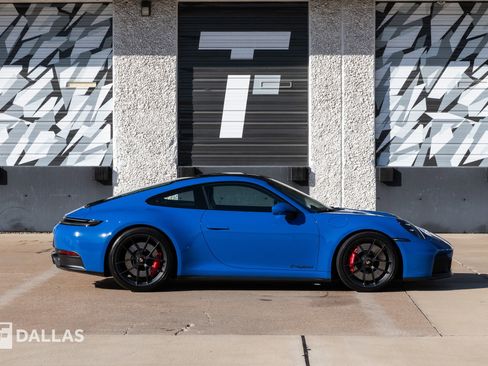 Used 2025 Porsche 911 Carrera 4 GTS image 21