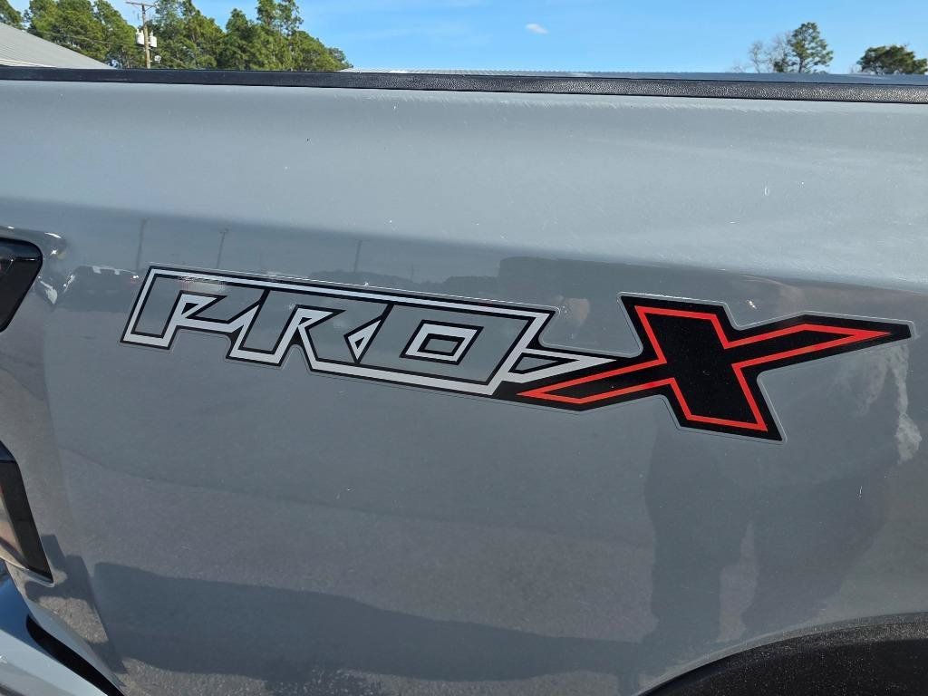 Used 2023 Nissan Frontier Pro-X w/ Pro Convenience Package RWD image 5