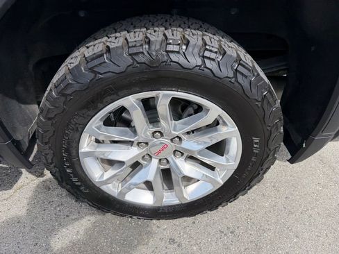 Used 2022 GMC Sierra 1500 SLT w/ SLT Premium Plus Package image 16