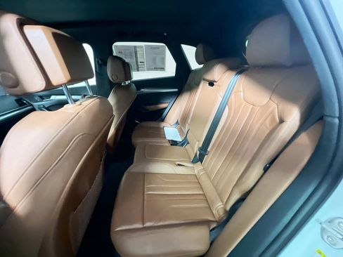 Used 2025 Audi Q5 2.0T Premium image 28