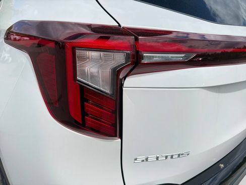 New 2026 Kia Seltos EX w/ EX Sunroof Package AWD/4WD image 21