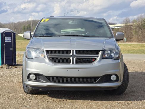 Used 2017 Dodge Grand Caravan GT image 7