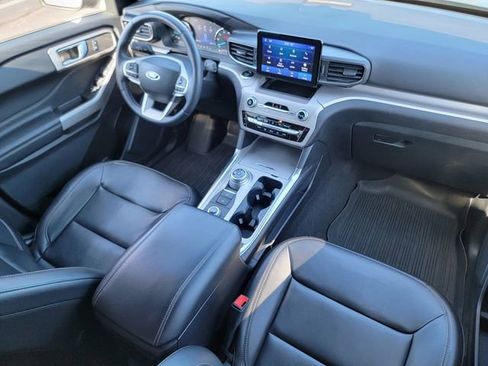 Certified 2023 Ford Explorer XLT w/ Equipment Group 202A AWD/4WD image 40