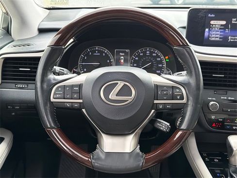 Used 2018 Lexus RX 350L FWD w/ Premium Package image 24