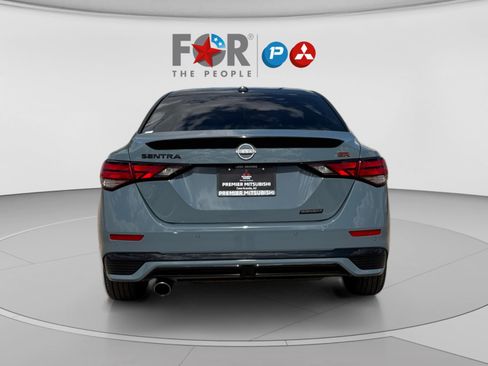 Used 2025 Nissan Sentra SR w/ Midnight Edition FWD image 4
