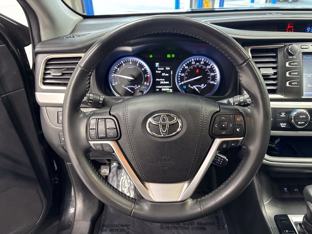 Used 2019 Toyota Highlander SE AWD/4WD image 14
