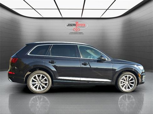 Used 2019 Audi Q7 3.0T Prestige w/ Prestige Package image 5