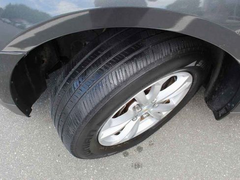 Used 2017 Chevrolet Equinox LT FWD image 33