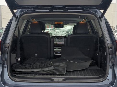 Certified 2019 Toyota Highlander Limited image 19