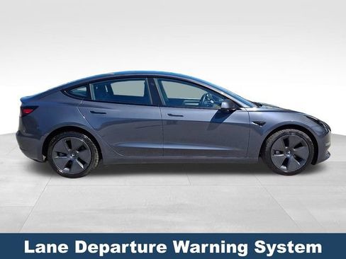 Used 2023 Tesla Model 3 Standard Range RWD image 9