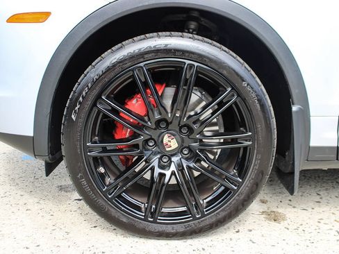 Used 2016 Porsche Cayenne AWD/4WD image 44