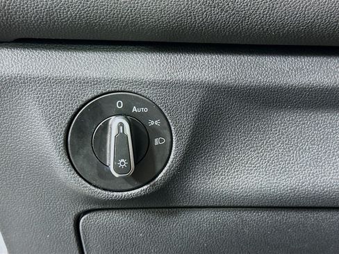 Used 2025 Volkswagen Jetta S FWD image 17